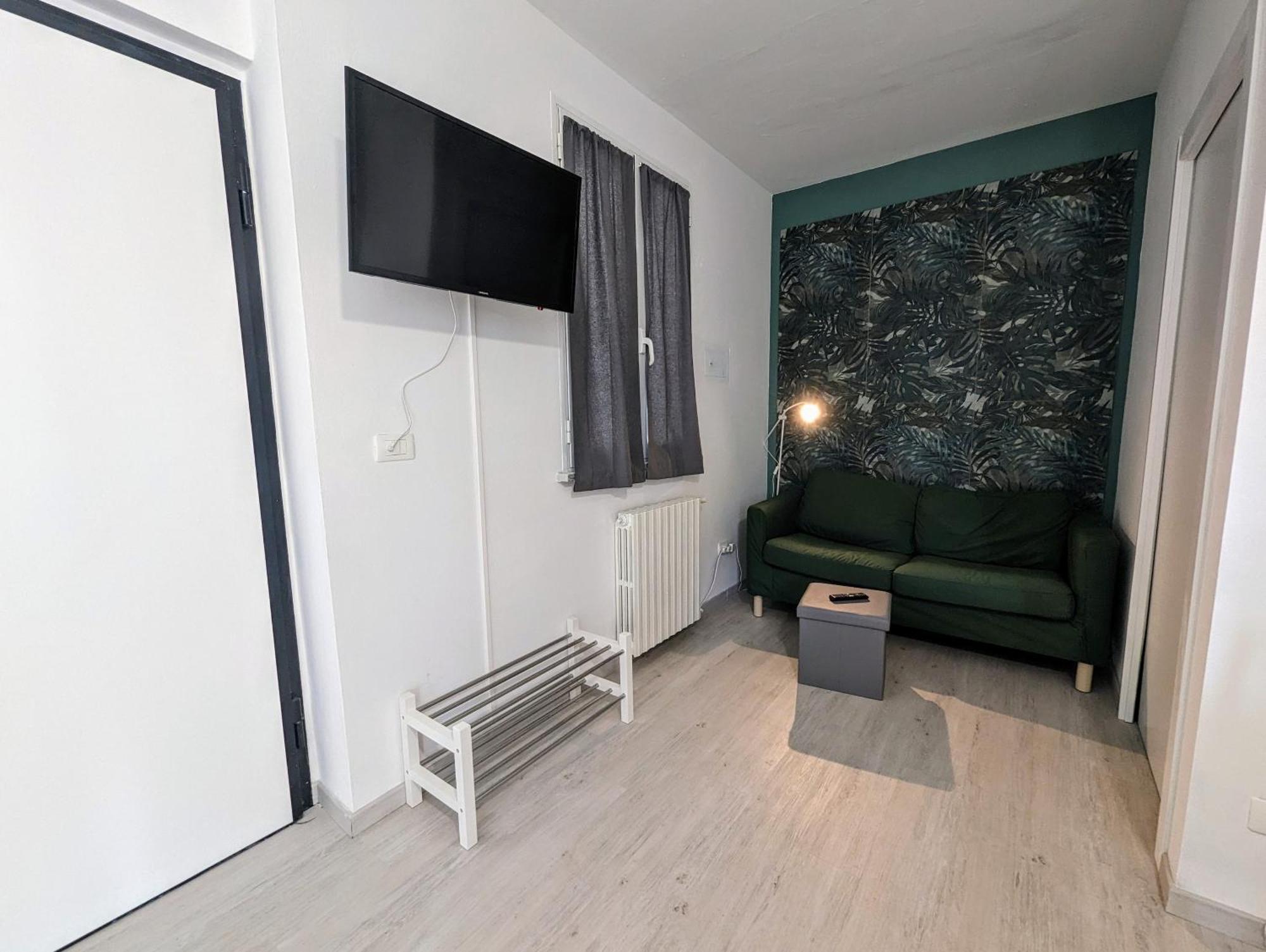 Appartamento Con Terrazzo Parma Exterior foto